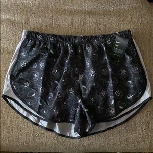 Women’s Nike Dry Running Athletic Shorts 2X Plus